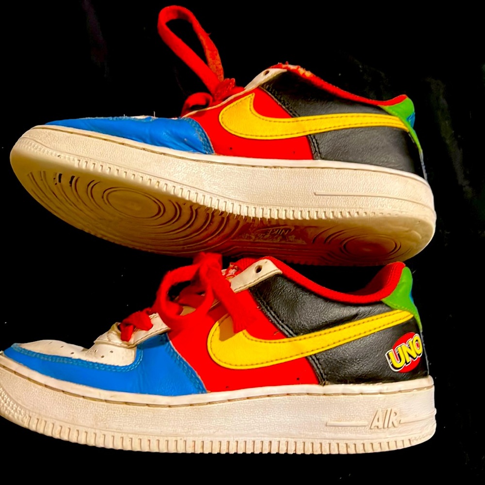 Used air force ones limited addition uno sneakers